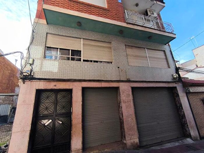 Casas en venta y pisos alquiler - 2