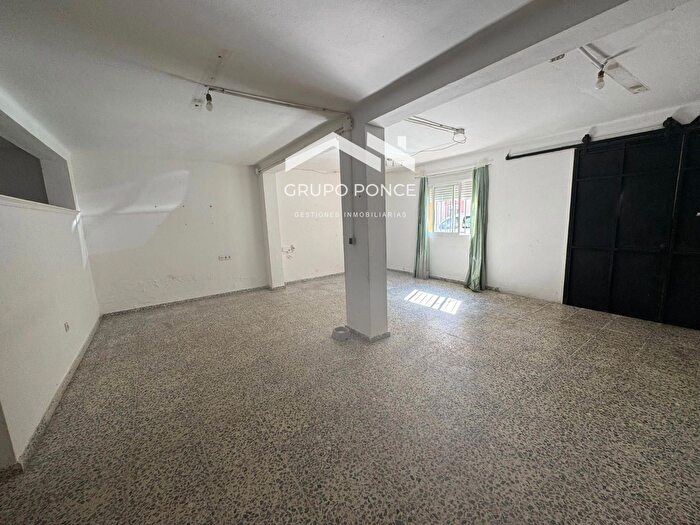 Casas en venta y pisos alquiler - 1