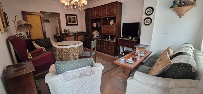 Casas en venta y pisos alquiler - 2