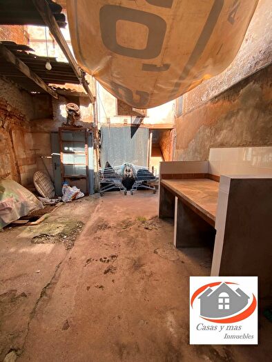 Casas en venta y pisos alquiler - 3