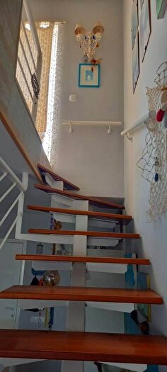 Casas en venta y pisos alquiler - 3