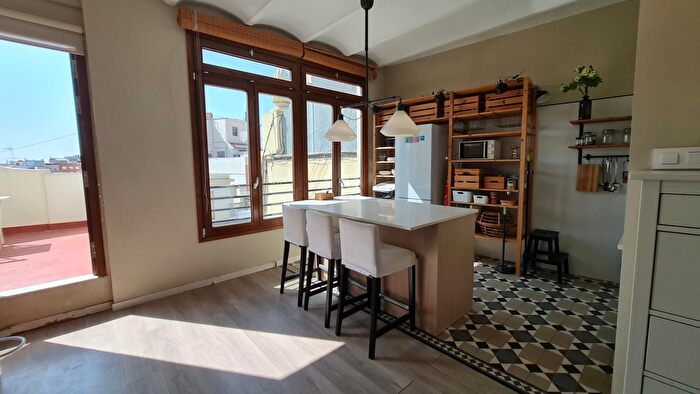 Casas en venta y pisos alquiler - 1