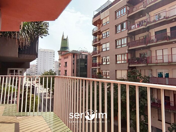 Piso en venta en La Devesa, Girona Capital de 4 habitaciones