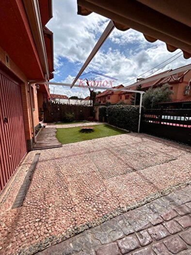Casas en venta y pisos alquiler - 3
