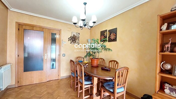 Casas en venta y pisos alquiler - 1