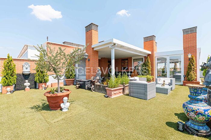 Casas en venta y pisos alquiler - 1