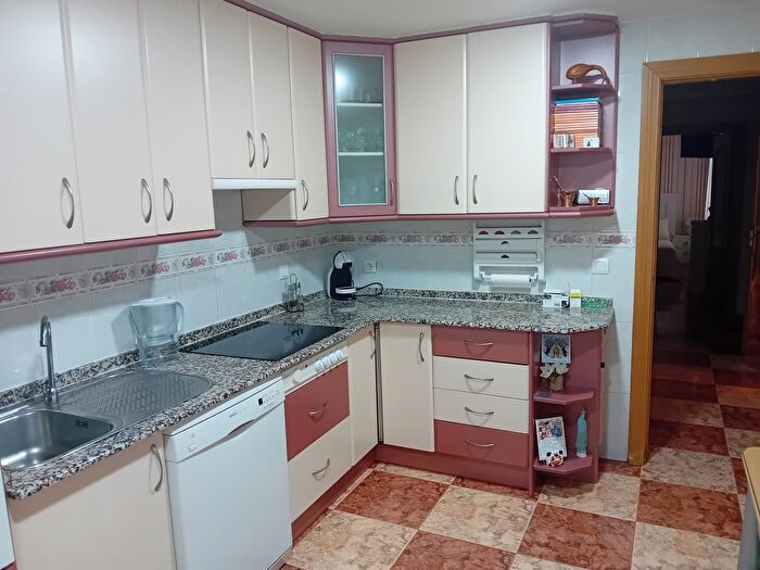 Casas en venta y pisos alquiler - 2
