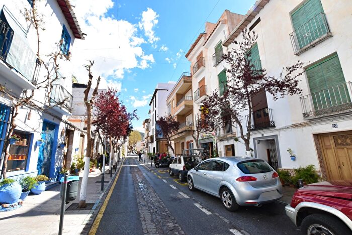 Casas en venta y pisos alquiler - 2