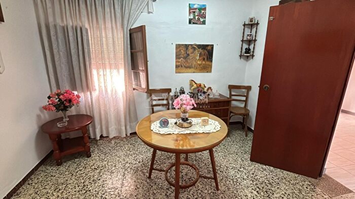 Casas en venta y pisos alquiler - 2