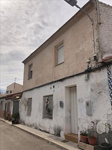 Casas en venta y pisos alquiler - 1