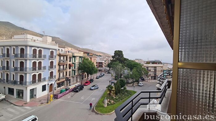 Piso en venta en Jódar, Jaén de 4 habitaciones