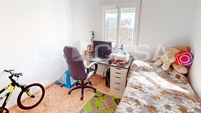 Casas en venta y pisos alquiler - 3