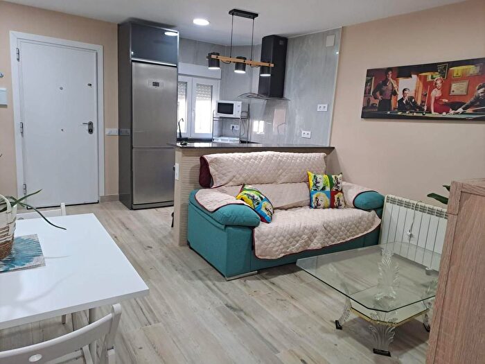 Casas en venta y pisos alquiler - 1