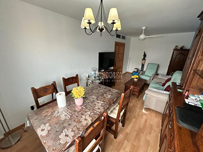 Casas en venta y pisos alquiler - 2