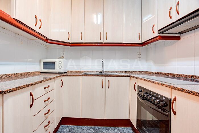 Casas en venta y pisos alquiler - 3