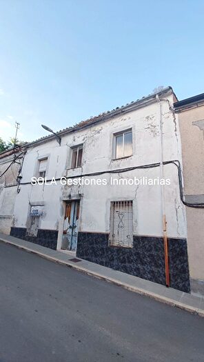Casas en venta y pisos alquiler - 1