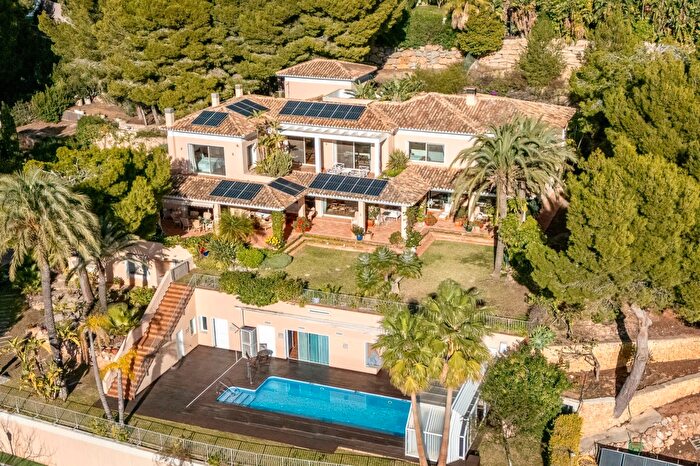 Casa en venta en Altea ciudad, Altea de 9 habitaciones