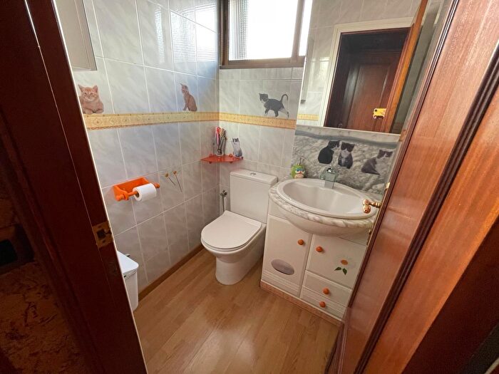 Casas en venta y pisos alquiler - 3