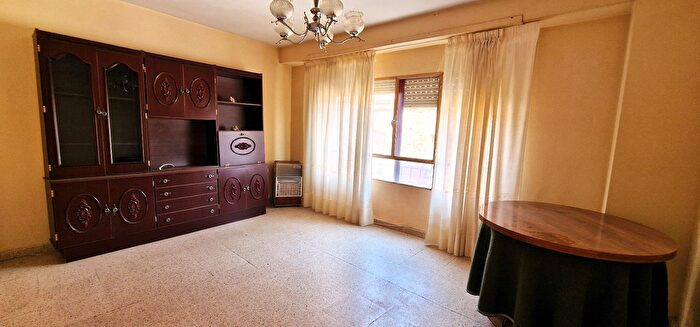 Piso en venta en Losar de la Vera, Cáceres de 4 habitaciones