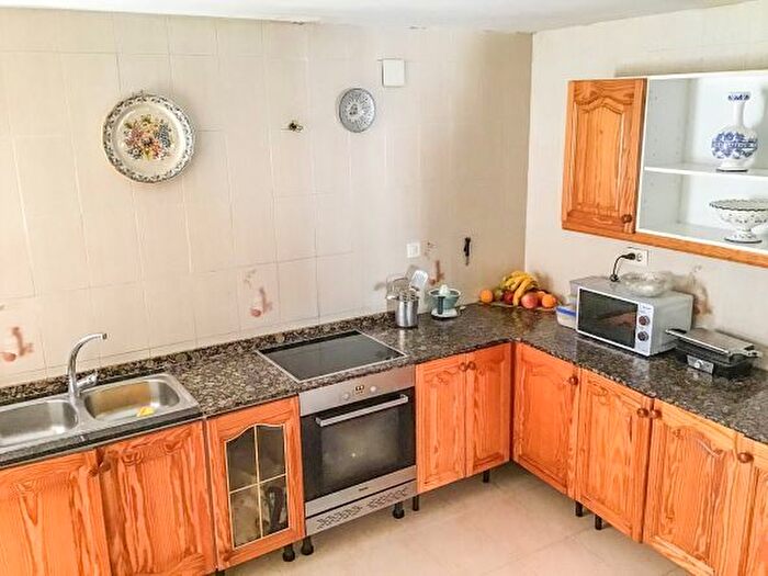 Casas en venta y pisos alquiler - 2