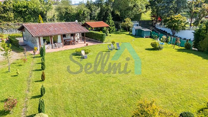 Casa en venta en Quintes Arroes, Villaviciosa de 2 habitaciones