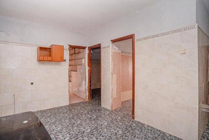 Casas en venta y pisos alquiler - 2