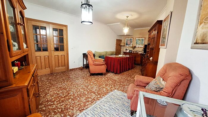 Casas en venta y pisos alquiler - 2