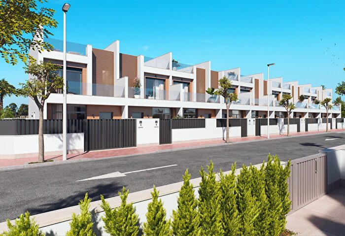 Casas en venta y pisos alquiler - 1