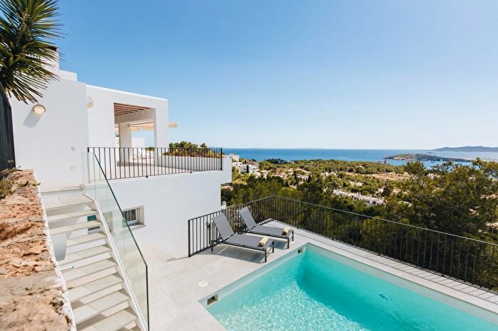 Casa en alquiler en Cap Martinet, Santa Eulària des Riu de 5 habitaciones