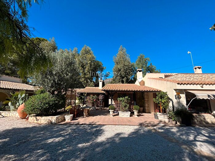 Casa en venta en Aigües, Alicante de 5 habitaciones