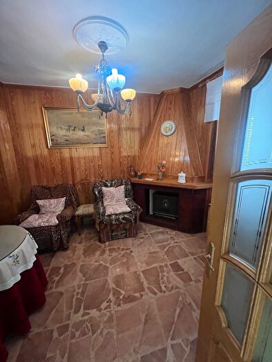 Casa en venta en Baena, Córdoba de 4 habitaciones