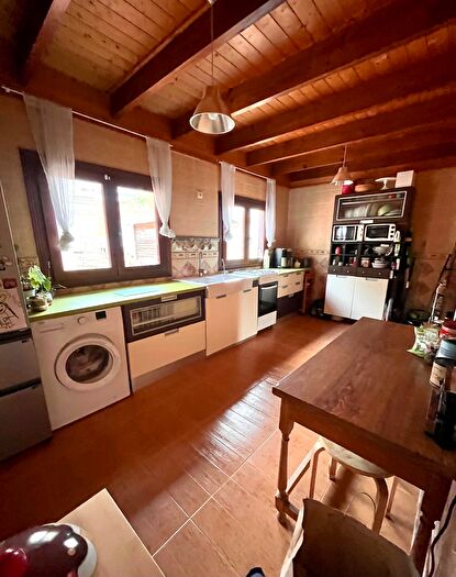 Casas en venta y pisos alquiler - 3