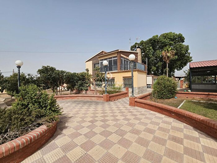 Casa en venta en Benalúa Babel, Babel de 6 habitaciones