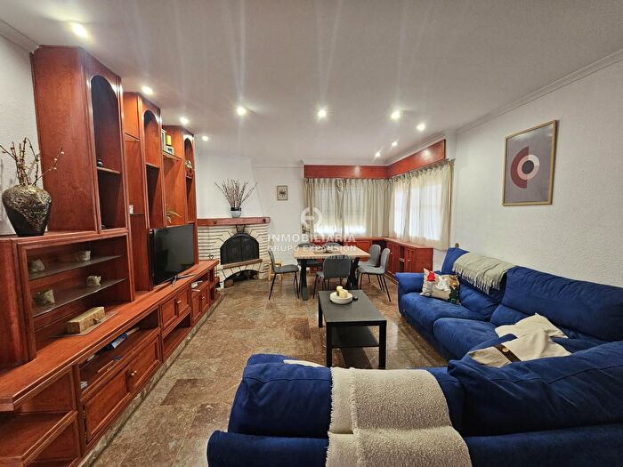 Casas en venta y pisos alquiler - 2