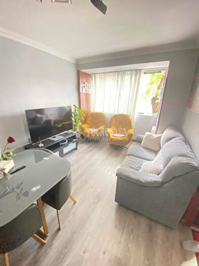 Casas en venta y pisos alquiler - 1