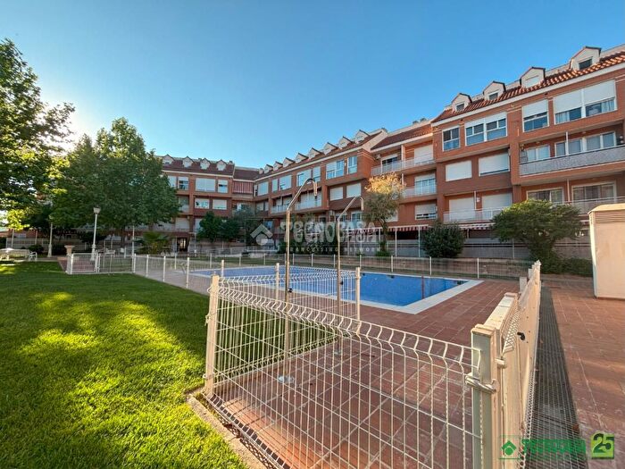 Casas en venta y pisos alquiler - 1