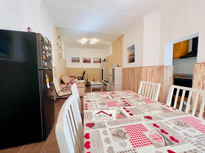 Casas en venta y pisos alquiler - 3