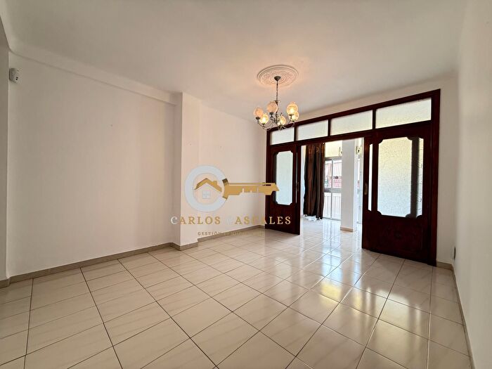 Casas en venta y pisos alquiler - 1