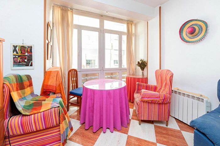 Casas en venta y pisos alquiler - 1