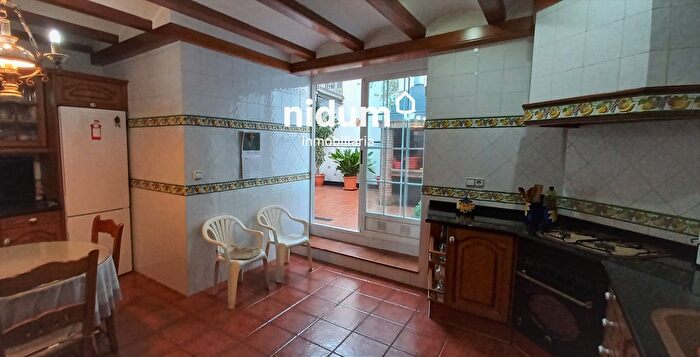 Casas en venta y pisos alquiler - 3