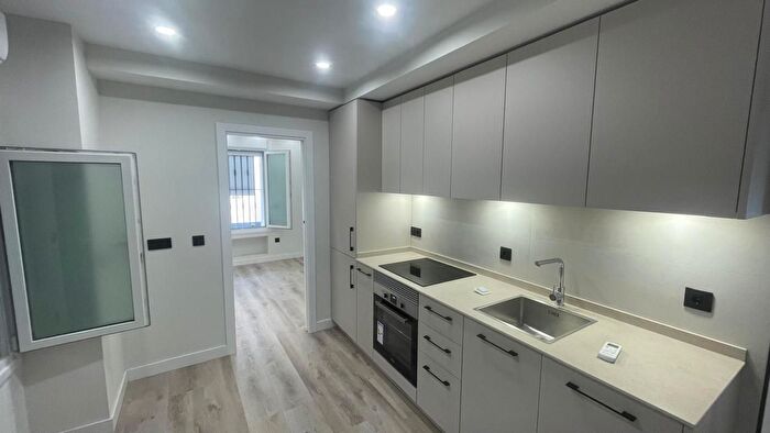 Casas en venta y pisos alquiler - 2