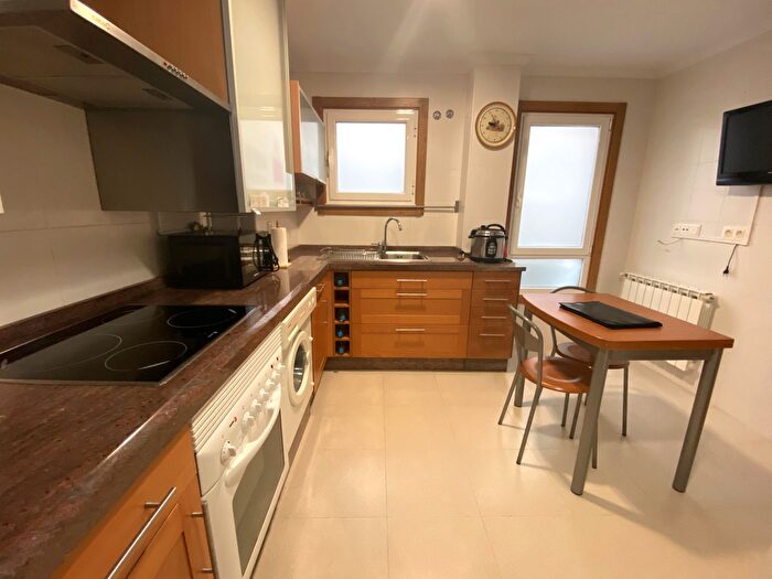 Casas en venta y pisos alquiler - 1