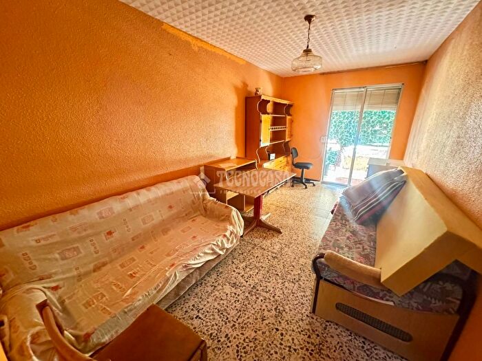 Casas en venta y pisos alquiler - 2