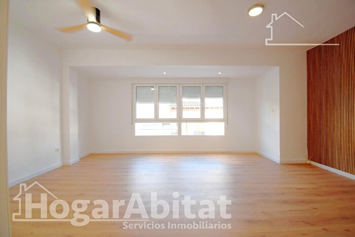 Casas en venta y pisos alquiler - 1