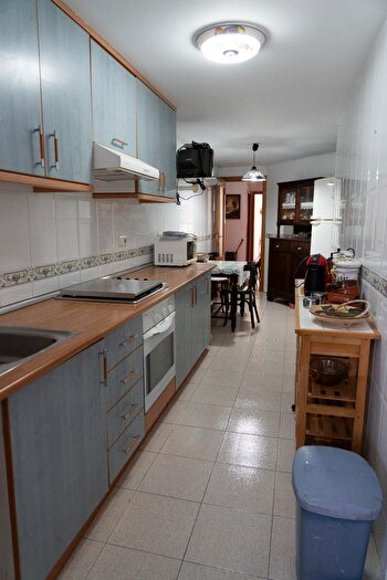 Casas en venta y pisos alquiler - 3