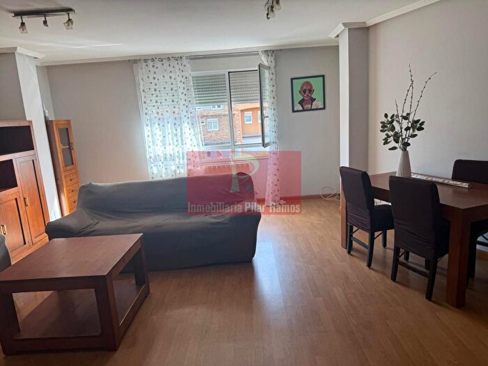 Casas en venta y pisos alquiler - 2