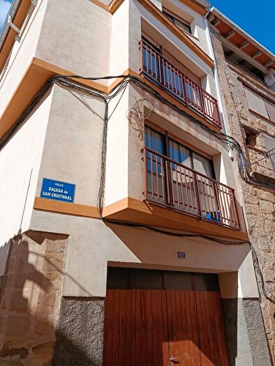 Casas en venta y pisos alquiler - 1