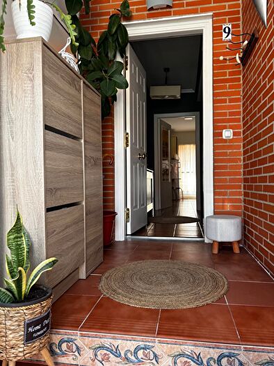 Casas en venta y pisos alquiler - 2