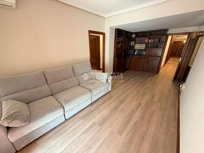 Casas en venta y pisos alquiler - 2