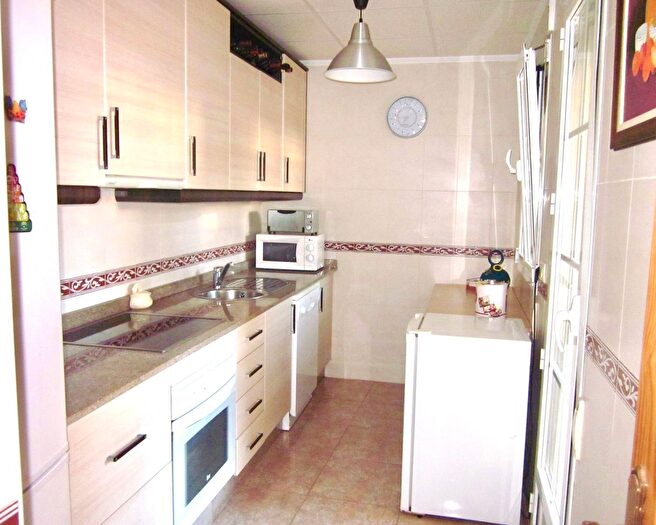 Casas en venta y pisos alquiler - 2